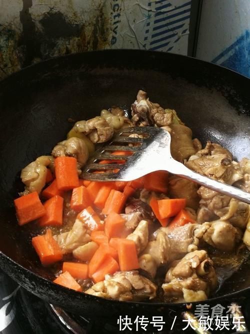 对肝伤害最大的,不是喝酒熬夜而是这件小事,很多人每天都在做!