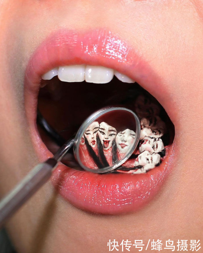 艺术家|韩国一女学生在身上画画,脸和牙齿都不放过,犹如“贞子”再现