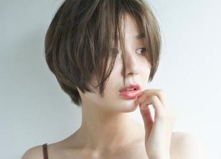 打扮|40岁女人别打扮得像“老阿姨”,这三种发型跟显年轻,一起来看看