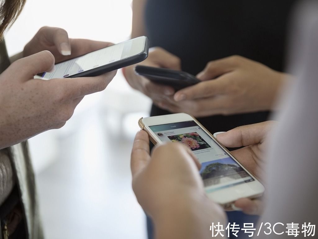 窃听门|苹果又陷“窃听门”,Siri针对谈话内容推送广告,这比杀熟更厉害