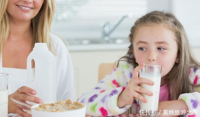 父母|这3种“假牛奶”已被列入黑名单,没营养还费钱,很多父母还不知