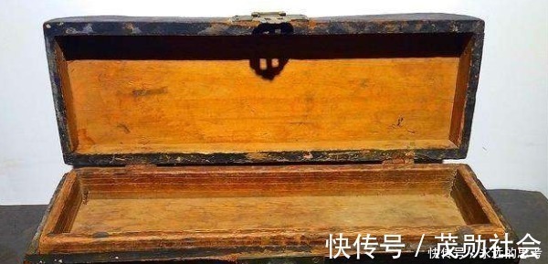 瑶池醉归图&舅老爷的传家宝,丢在粪筐15年,子孙无偿捐献,如今价值10亿!