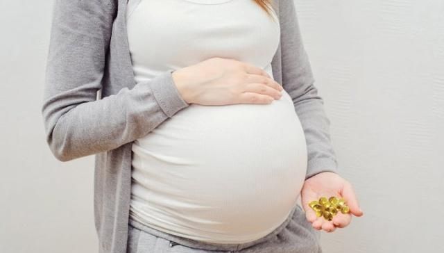 产后抑郁|在怀孕期间使用月见草油安全吗月见草油对孕妇有什么好处