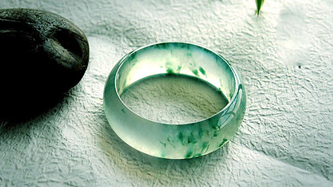 萧子显#陆游一首谈论写作的诗,第一句仅10字就流传千古,令人拍案叫绝