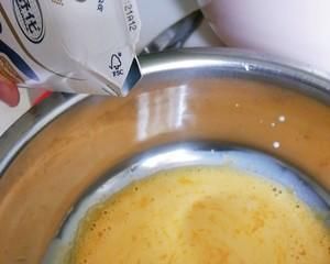 没有电动打蛋器也可以做的电饭锅蛋糕