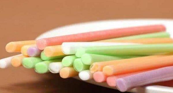 零食|老师很难找到零食,第二个在桌子上,最后一个是最安全的