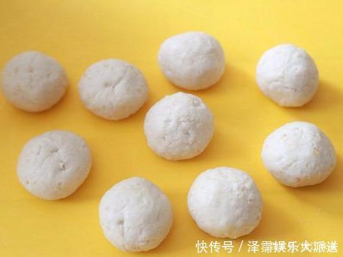 简单|早餐饼新吃法,加1个苹果,不揉面不发面,简单快速香甜好吃