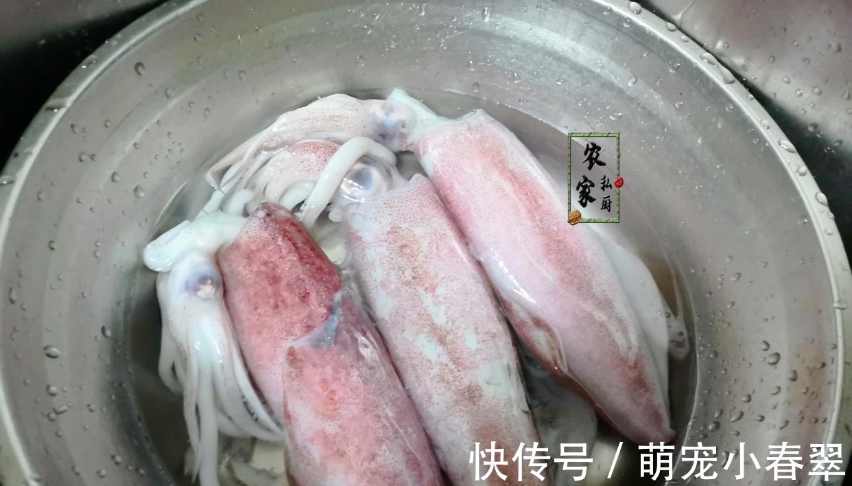 海里是这条“鱼”，柔若无骨，简单一捞就好，富含蛋白质营养好吃