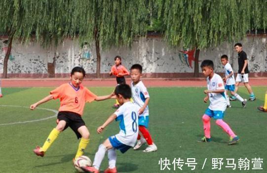 睡眠时间|当身体发出特殊讯号,你的孩子可能会“停止发育”,家长别大意