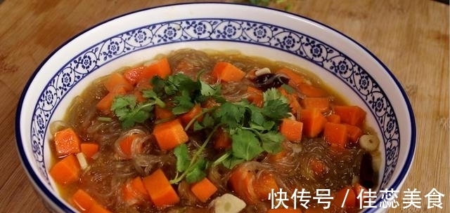 胡萝卜最好吃的做法,我家秋天经常吃,出锅连汤汁都不剩