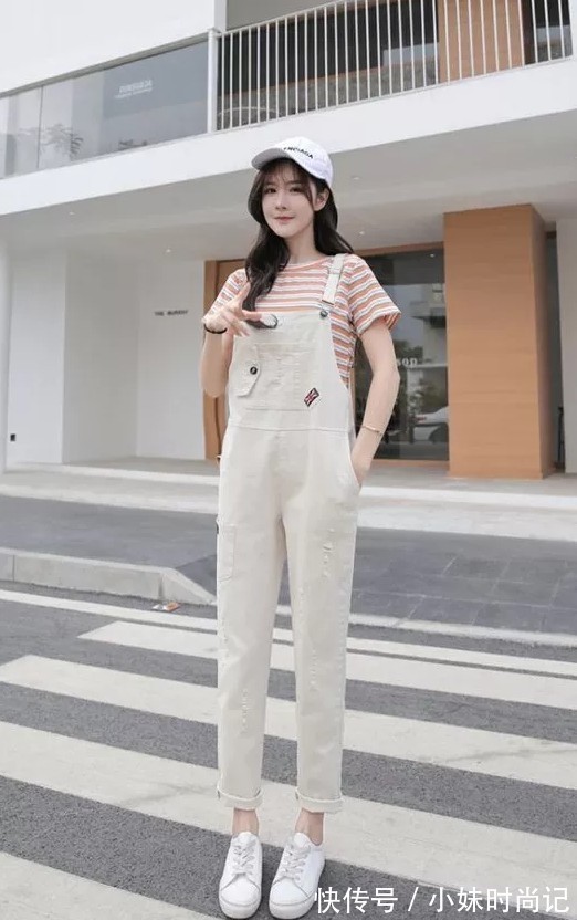 可爱面|吊带裤的穿搭经验,让你成为一道风景线