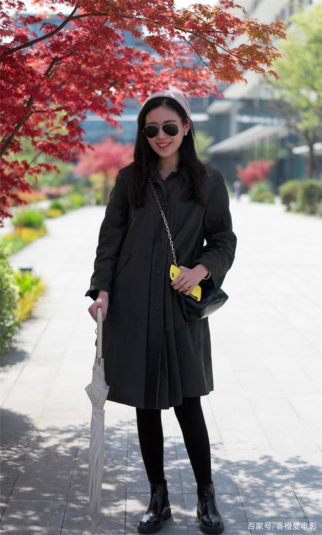 美女街拍穿搭愿天上的每一个流星，都为你而闪耀天际