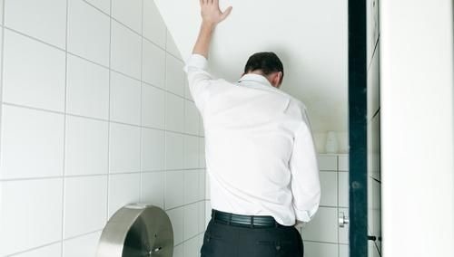 血糖|48岁大叔,3个月空腹血糖从9.8降到4.1,医生:2个好习惯值得借鉴