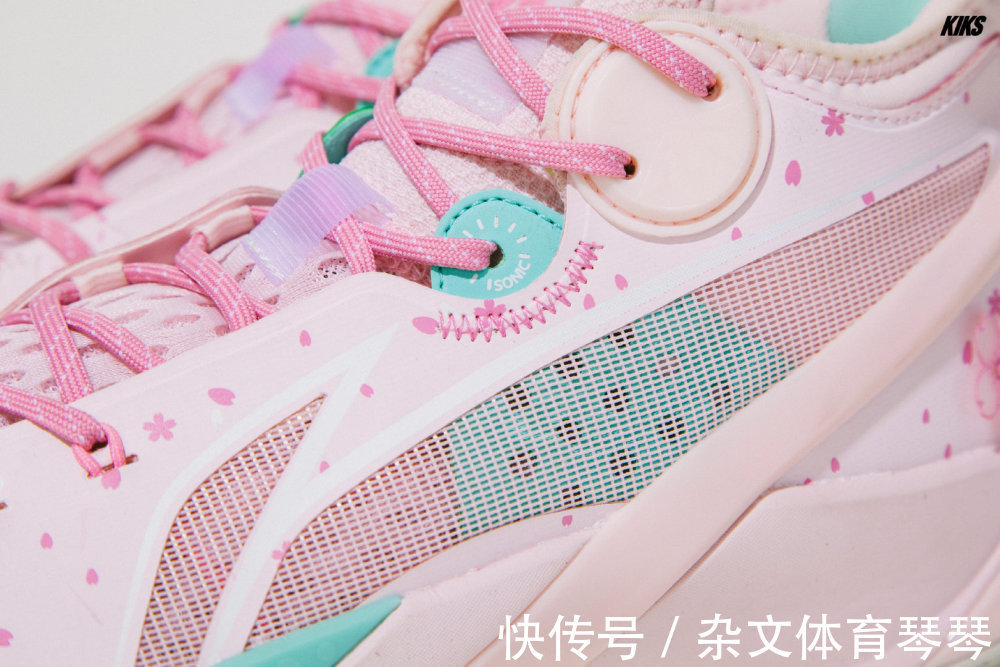 阿迪 东方力量闪耀全明星!老詹换了三双鞋,阿迪太惨,UA是最大赢家?