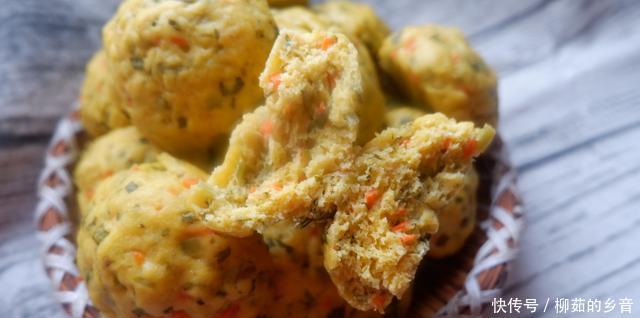 胡萝卜|玉米面这样做不但营养更加丰富,口感又松又软,而且颜色鲜艳亮丽