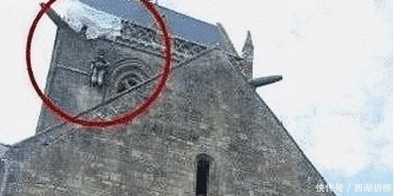 装死|二战中的“装死男”,挂在教堂时钟上逃过死亡,谁知一挂就是74年
