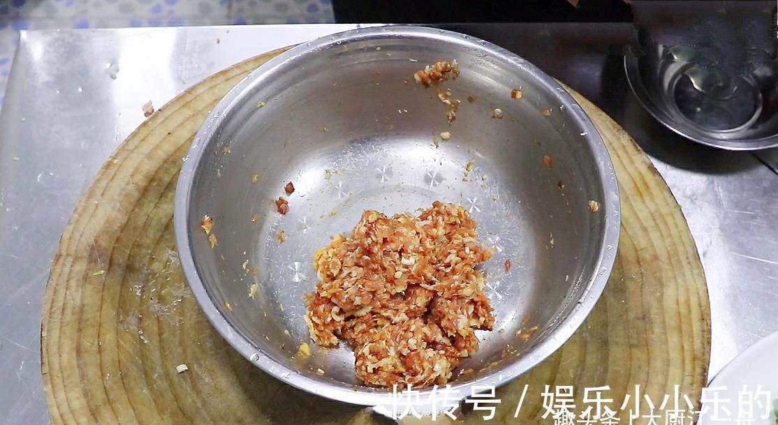 解馋|伏天到了，这道蒸菜记得做给家人吃，少油少盐，无油烟吃着更健康