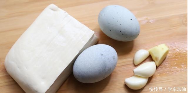 饭店的皮蛋豆腐为啥好吃原来就差这1步,怪不得爽口又滑嫩