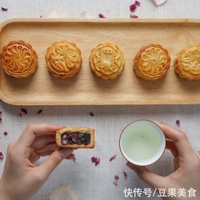 玫瑰豆沙月饼，是最好的|据说这个时候吃中秋节 | 展艺