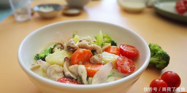 今日|今日食间|入冬天凉了,来一锅超暖的奶汁炖菜,全家老小都喜欢!