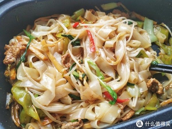 美味|夏天都爱吃凉皮，比凉拌更好吃的做法，简单美味，太香了
