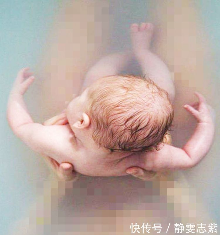 游泳|俄罗斯最强产妇海里游个泳就把娃生了,生娃都这么有“战斗力”