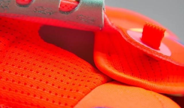 adidas 当之无愧的旗舰款!哈登5代能成为下一款划时代的战靴吗!