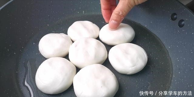 红糖糍粑,很出名的一道小吃,原来在家也可以做,以后想吃不用买