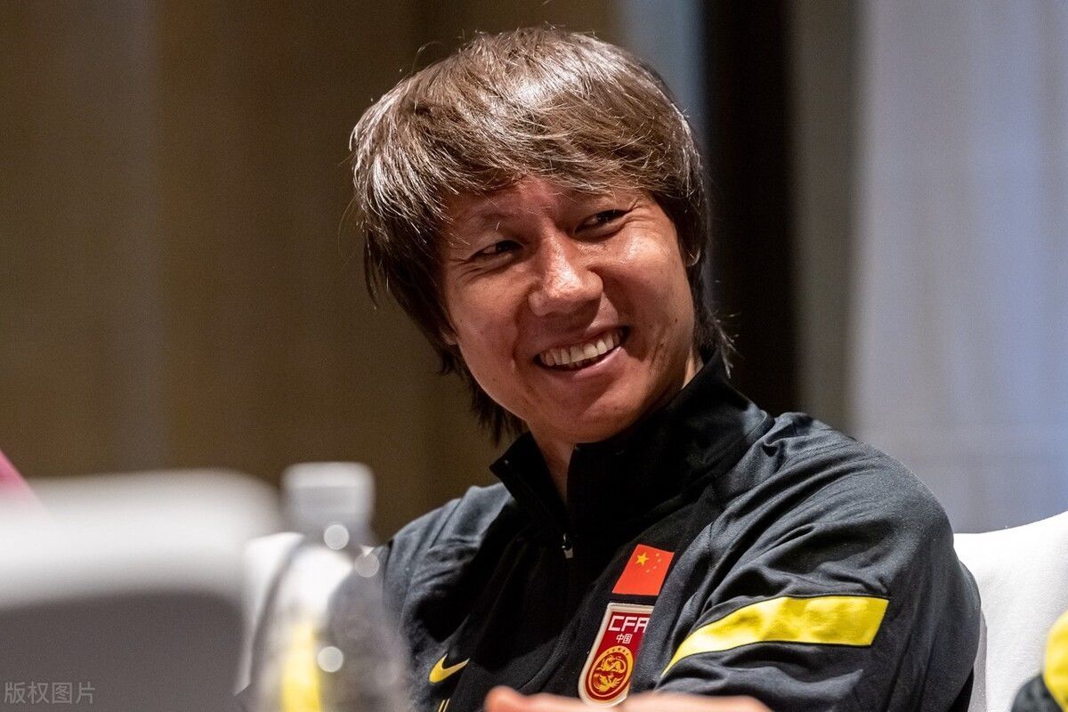 埃弗顿|逼平澳大利亚后,李铁已成另类,足协内部同事都躲着他,怕他甩锅