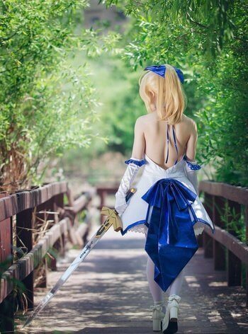 Cosplay|【Cosplay】超美小姐姐cos的saber