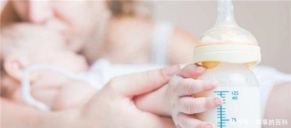 小宝宝|同一天出生的宝宝,一个吃奶粉,一个喂母乳,3个月后差距明显
