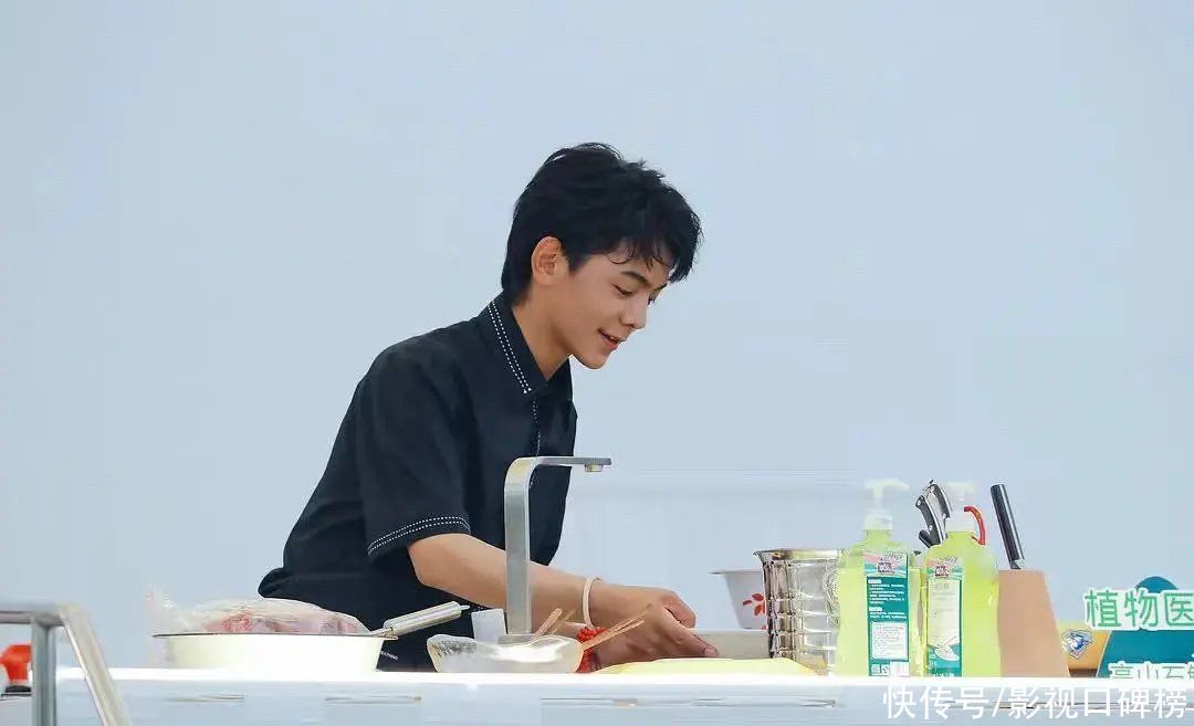 周也|無CP可炒，無事情可搞，《中餐廳5》請來龔俊也玩不動？