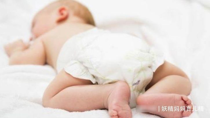 动作|如果宝宝睡姿也分级?这些“高难度”动作,体操冠军也做不到