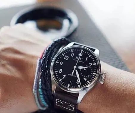 腕表会考虑品味什么的吗？还是，喜欢就买呢？