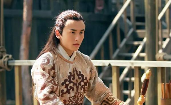 他是郭靖最满意的徒弟,实力不输杨过,就连张三丰也得甘拜下风!