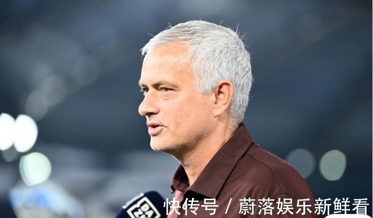 球员|穆里尼奥又废了一个技术型球员?从后腰调整到前腰,罗马几无短板