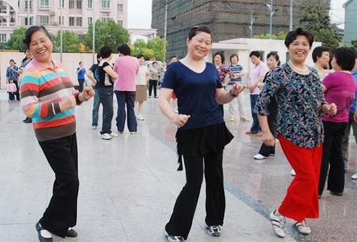 找上门|无论男女,50岁后若有“3好2没有”,长寿找上门,可惜很多人没有