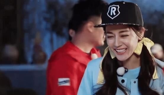 迪丽热巴在跑男狂吃,为何在其他节目一口都不吃原因太扎心