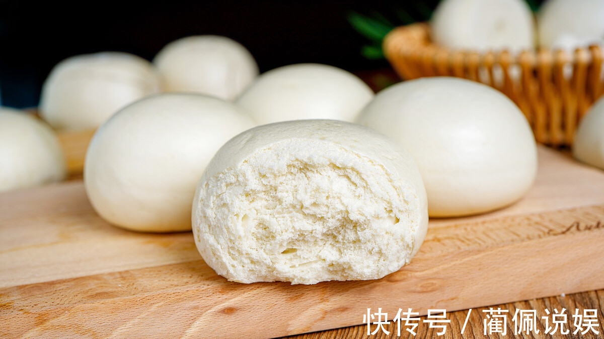 小苏打|蒸馒头时，不要只会加酵母，多加1样，馒头劲道好吃又嚼劲