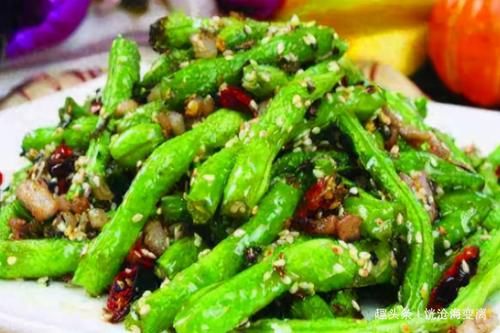 女性養生常吃三種食物，排毒養顏，調理腸胃，清理體內毒素