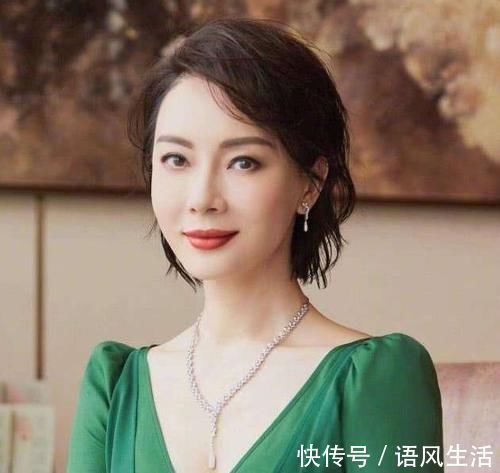 减龄 建议中年女人,别剪这2种“显老发型”,换成另外2种,更精致减龄