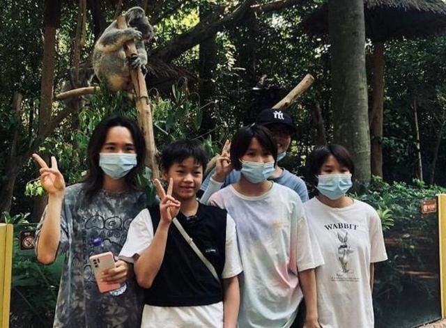 双胞胎姐妹|全红婵闺蜜崛起!跳水13岁双胞胎新星包揽冠亚军,国庆前一起游玩