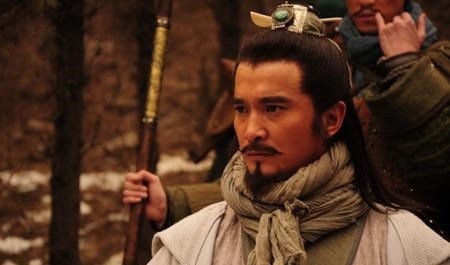 林冲!水浒传中梁山好汉看似团结一心,其实也分派系,其中一派最悲剧