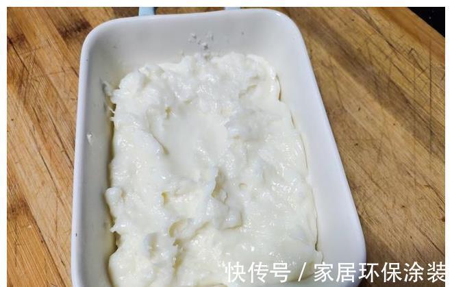 牛奶|家里牛奶喝不完,换个新做法,外酥里嫩奶香浓郁,孩子特别喜欢吃