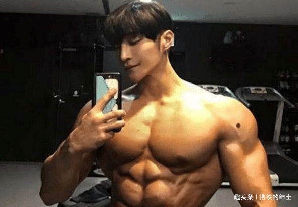 消化体统|年轻时候的健身肌肉男老了以后，身体会变什么样