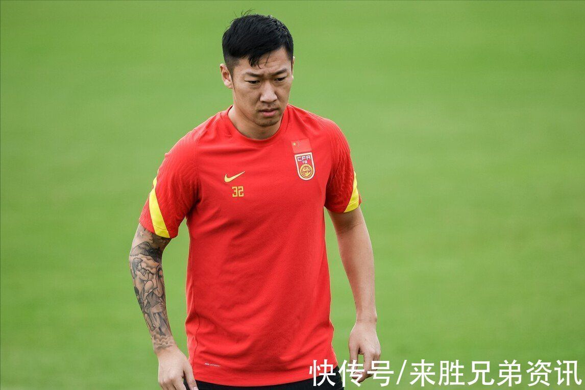 首发阵容|国足战澳大利亚首发阵容浮出水面!三人或再次得到李铁重用