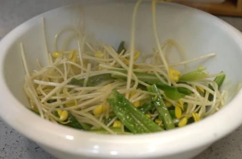 猪大肠|每年年夜饭,必做这道“麻辣肥肠”,够劲够爽够火,下酒又下饭