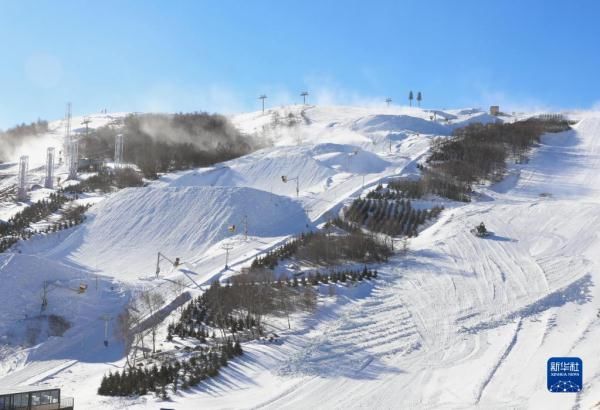 大回转|张家口赛区云顶滑雪公园赛道造雪塑型迎“大考”