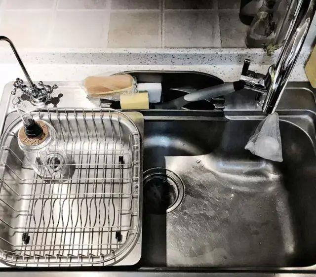 配件|厨房水槽用单槽还是双槽?现在流行的“子母盆”你也应该多瞧瞧