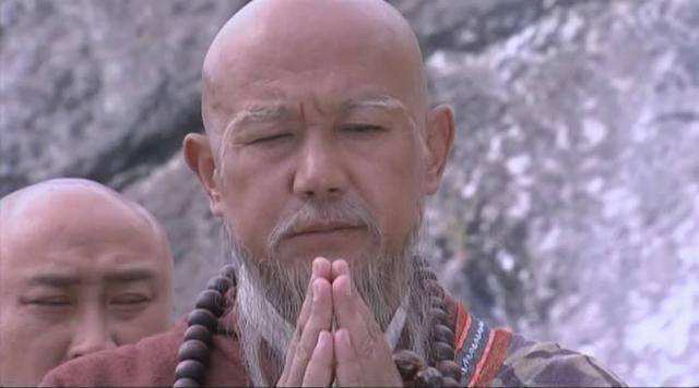 慕容龙城$天龙中,此人打败慕容龙城,完爆扫地僧,是百年一遇的武学天才